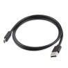 Zwarte USB C kabel om de smartphone of tablet aan te sluiten