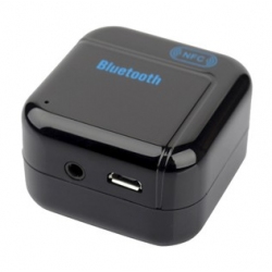 Bluetooth kastje met Micro USB en AUX ingang